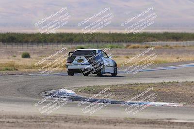 media/Oct-04-2025-OnGrid (Sat) [[44bd565ffa]]/Purple Group/Grapevine/